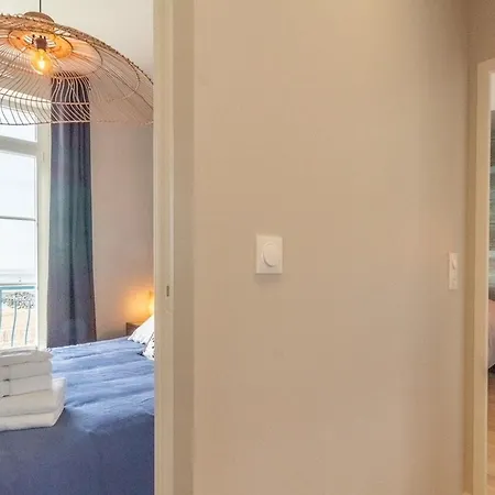 Bord De Avec Studio, Clim Et Parking - Fr-1-535-64 Villa *